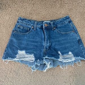 forever 21 women’s medium blue denim shorts